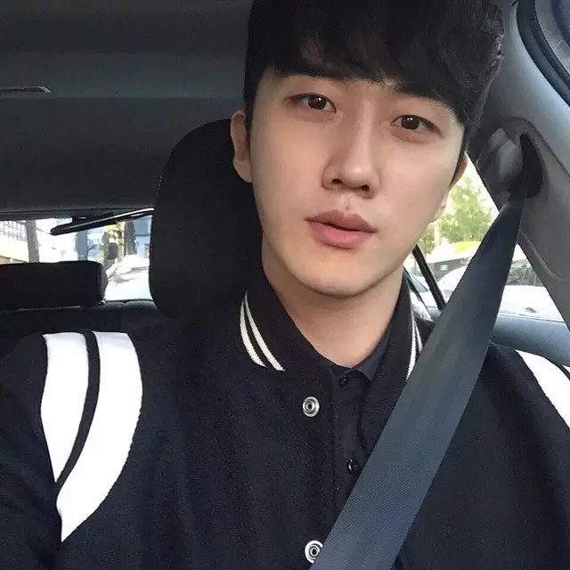闻初清娥