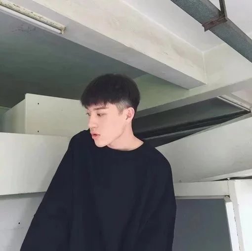 邰仁彩萱