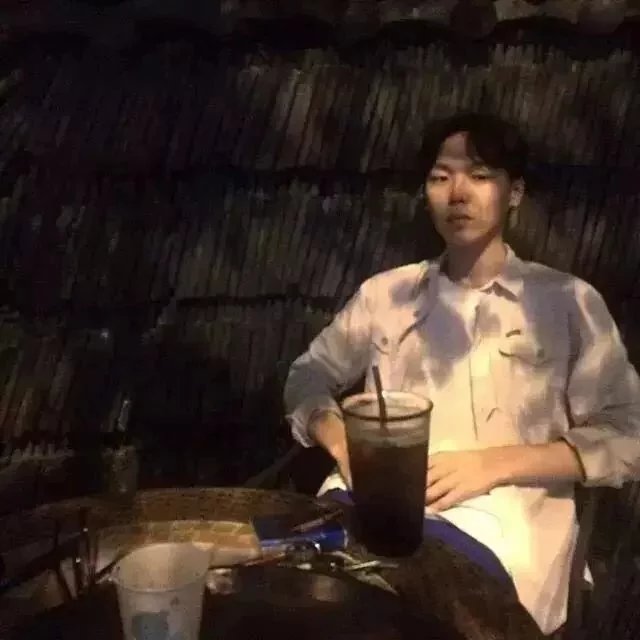 罗育怡岚
