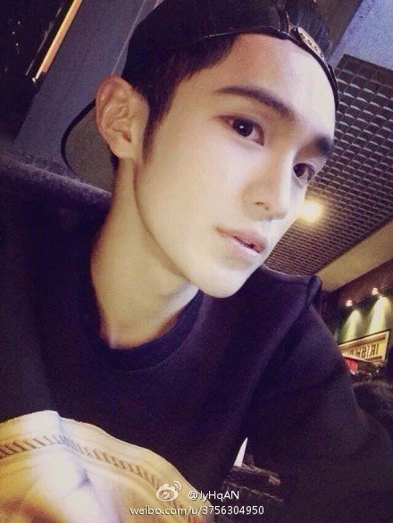尤琬晴宏