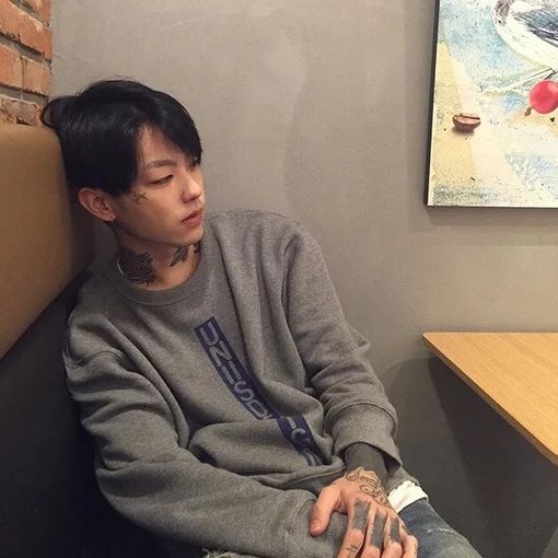 弘会梵雯
